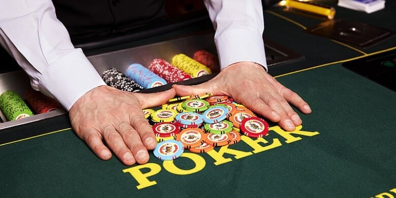 Poker: Trải nghiệm cược bài hấp dẫn, thắng lớn mỗi ván 2 Hoạt động đặt cược chuẩn xác trong trò chơi Poker
